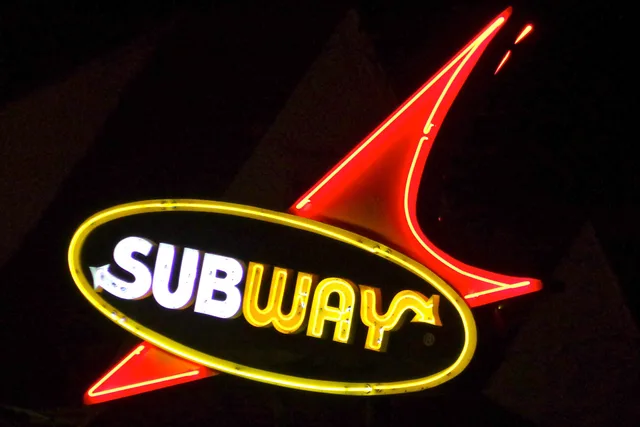 Subway neon sign in the Dop Wop historic district in the Wildwoods, New Jersey. This historic district consists of motels built from the 1950s through early 1970s is famous for its neon signs. Which fifteen things should you ask before booking roadside architecture in 2027?